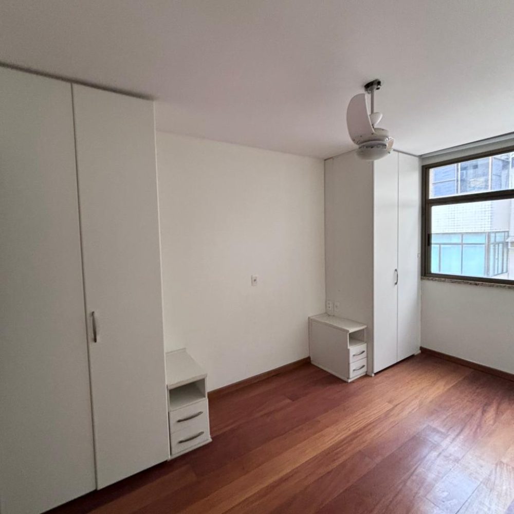 1. QUARTO 1 FUTURO - SIMULADO